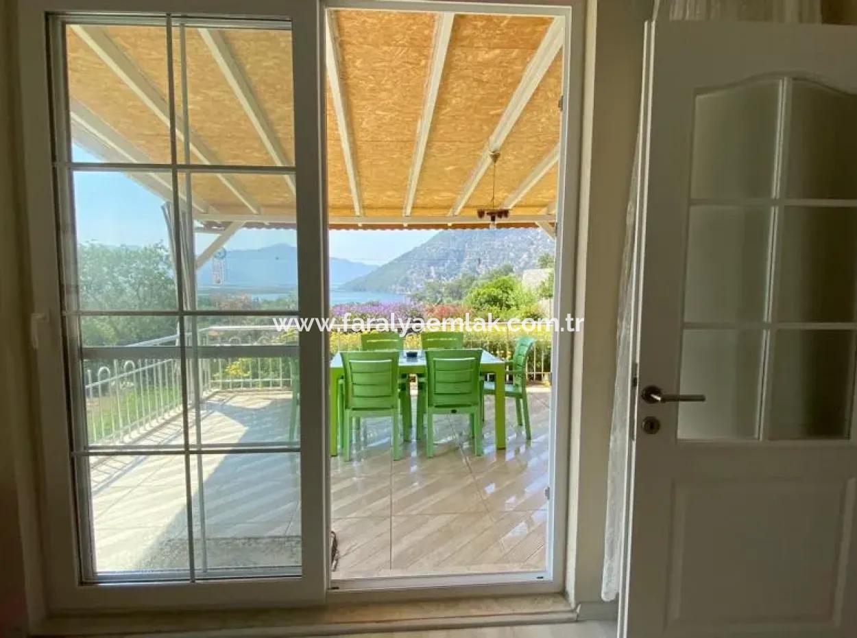 4 2 Villenhäuser Zum Verkauf Mit Meerblick In Çandır