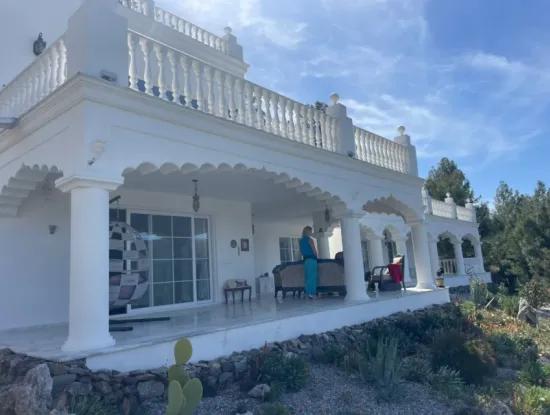 Vip Villa Zum Verkauf In 5000M2 Grundstück Mit Vollem Meerblick In Gökbel