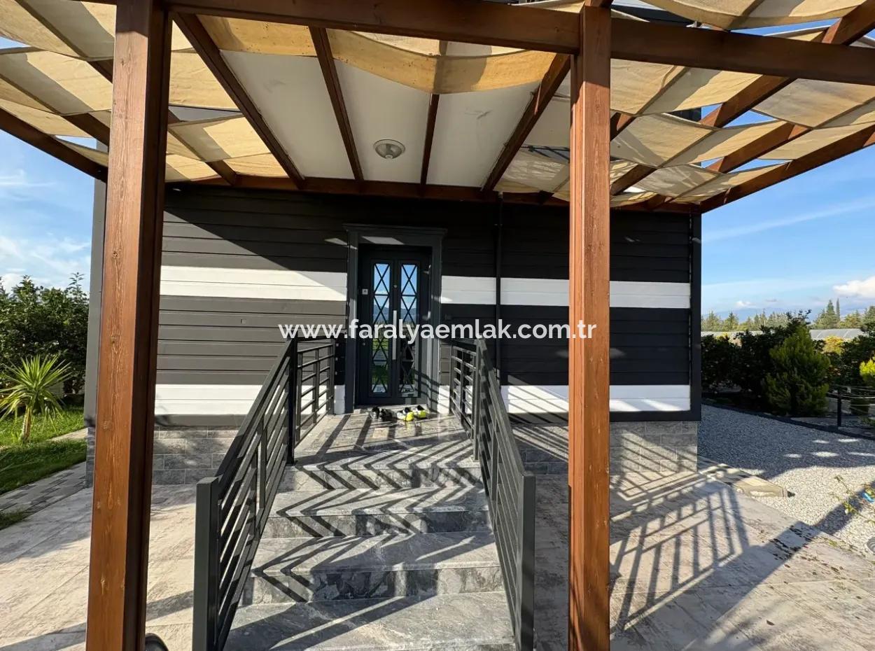 4 1 Villas For Sale In 14.136 M2 Field In Eskiköy