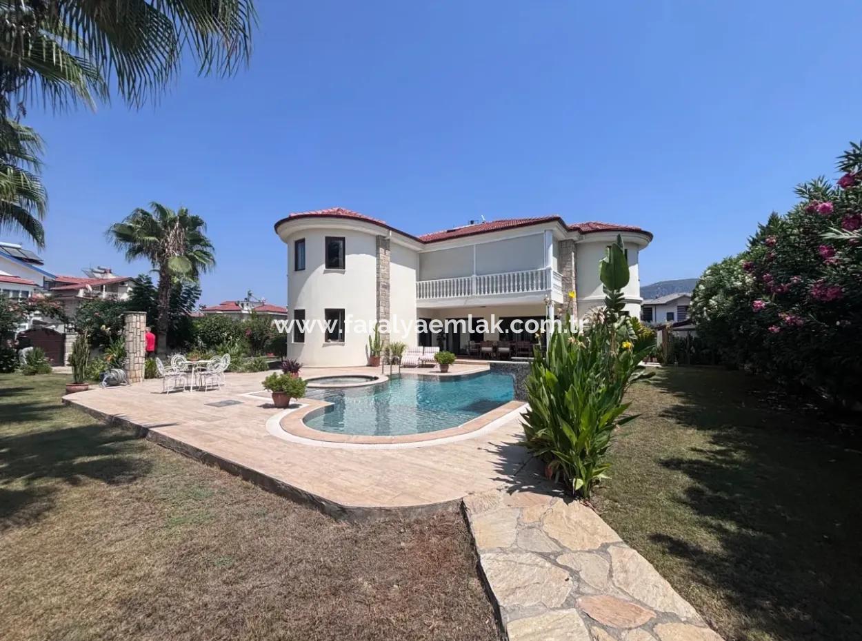 5 1 Villa For Sale In Dalyan Maraş For 980M2 Plot On The Corner