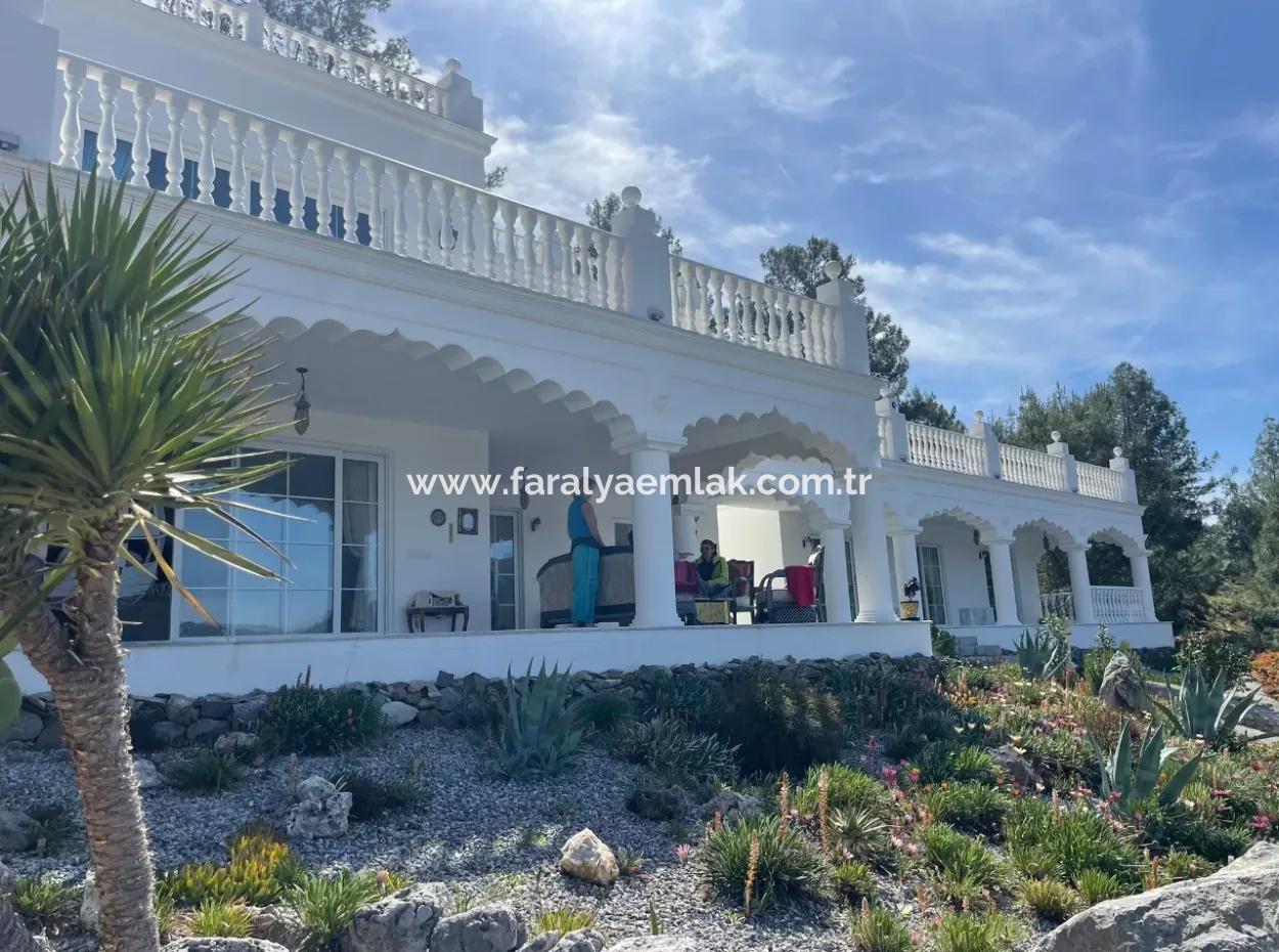 Vip Villa For Sale In 5000M2 Land With Full Sea View In Gökbel
