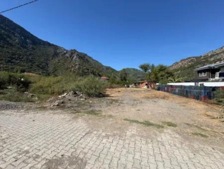 Land For Sale In The Village Built-Up Area In Mergenli