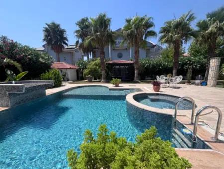 5 1 Villa For Sale In Dalyan Maraş For 980M2 Plot On The Corner