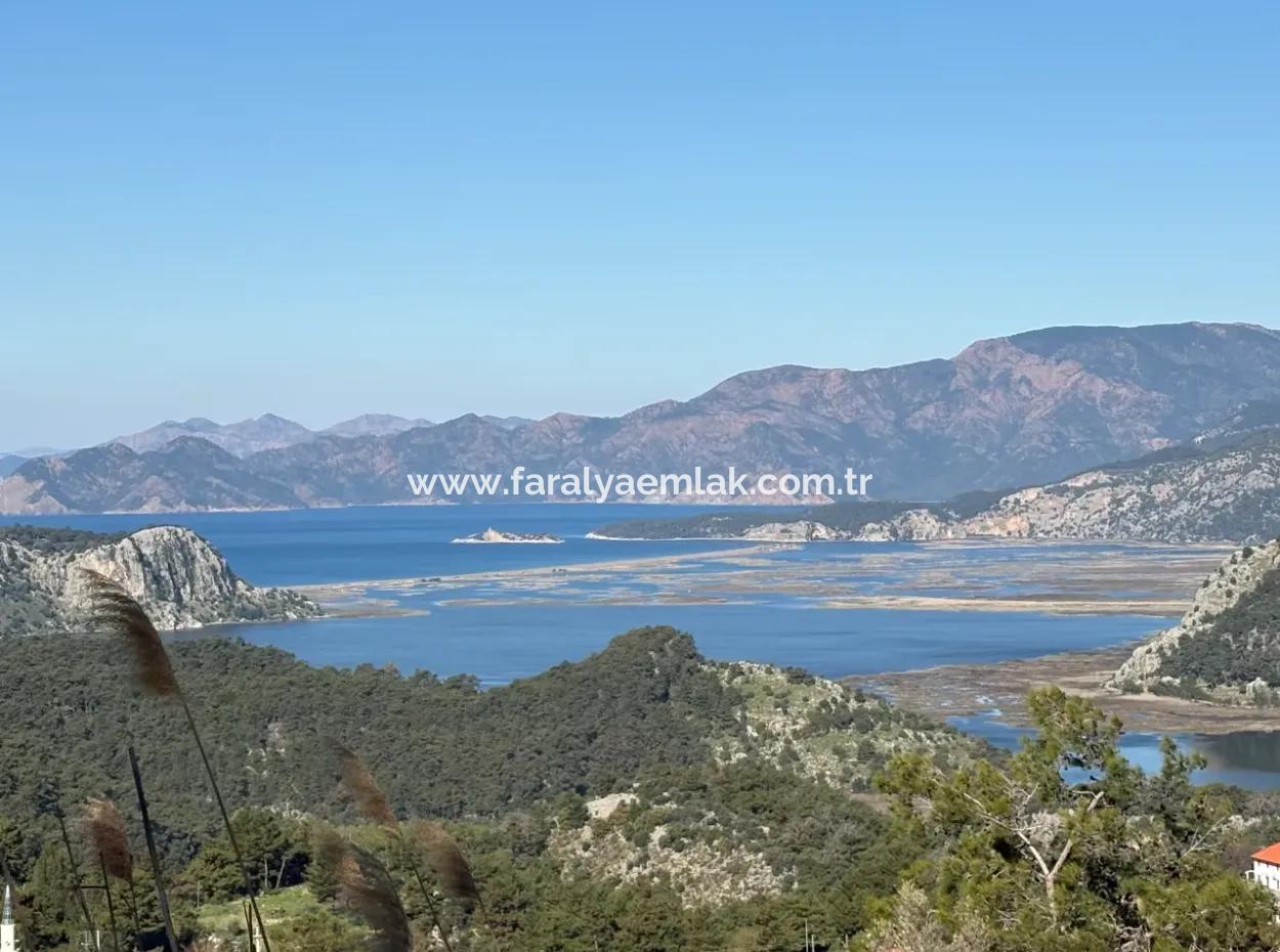 Gökbel'de Köy Yerleşik Alanı İçerisinde Deniz Manzaralı 1000M2 Satılık Arazi