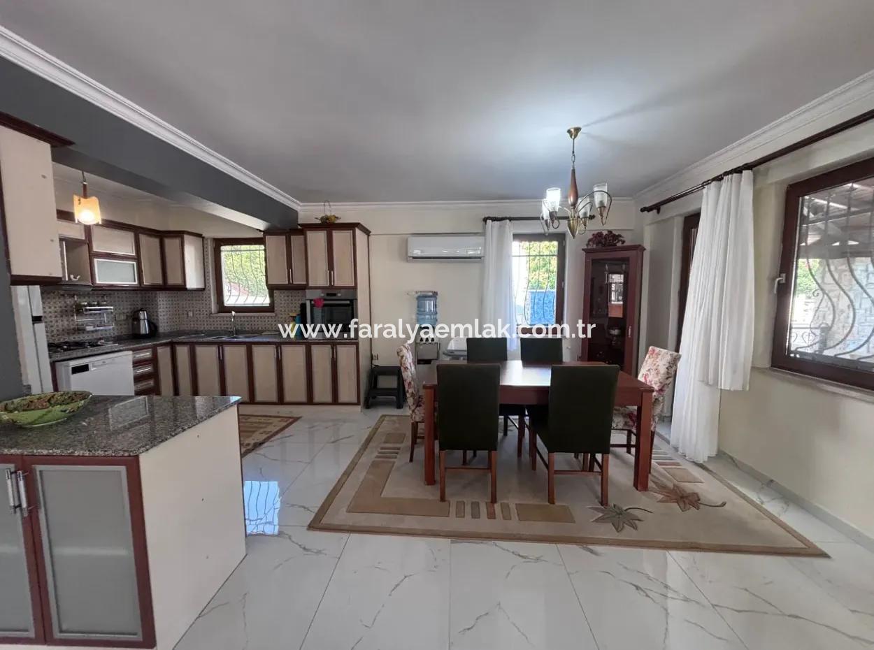 Dalyan Merkezde 301M2 Arsa İçerisinde 5+1 Satılık Villa