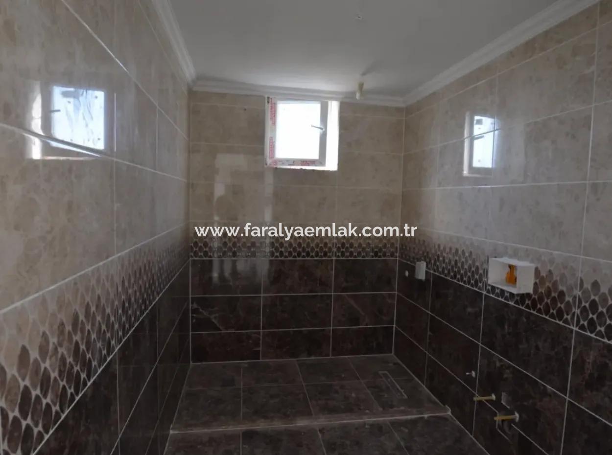 Dalyan Eskiköy'de Göl Manzaralı Satılık Villa