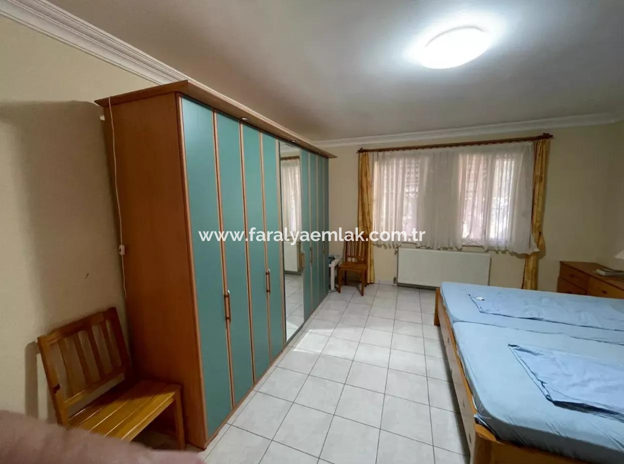 Çandır''da 5+2 Satılık Villa