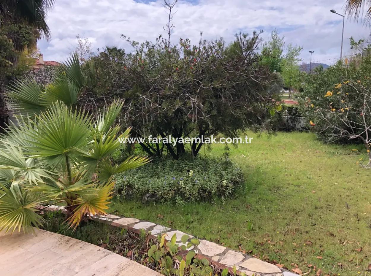 Dalyan Maraş'ta 1532M2 Satılık Villa