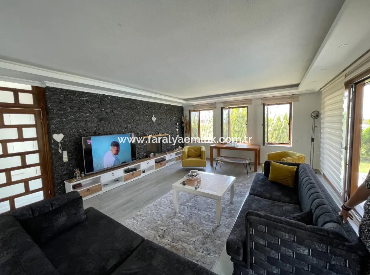 Dalyan 7000M2 Arsa İçinde 4+1 Satılık Lüks Villa