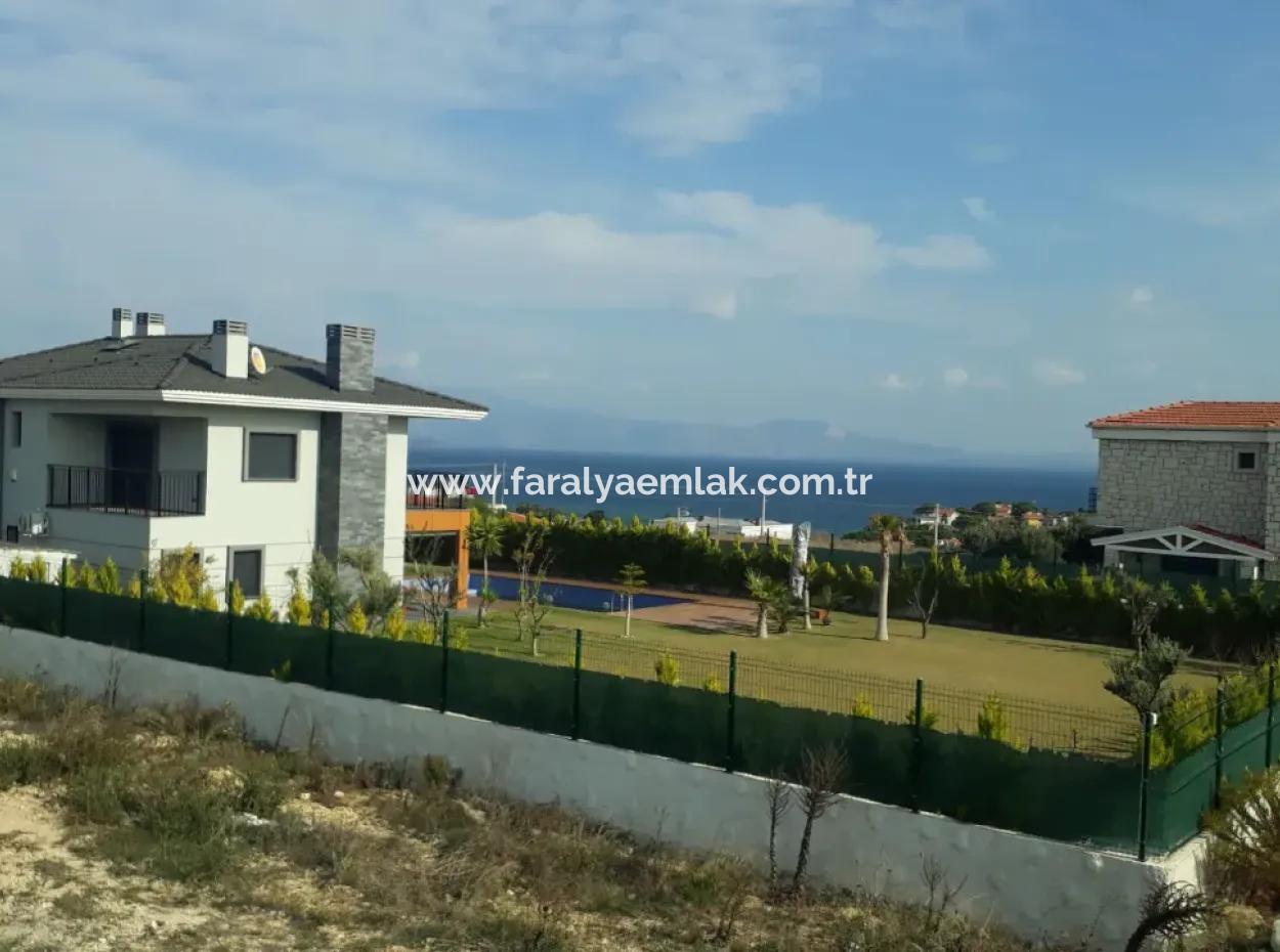 Çeşme Dalyan Mahallesinde Full Deniz Manzaralı 1176M2 İmarlı Satılık Arsa