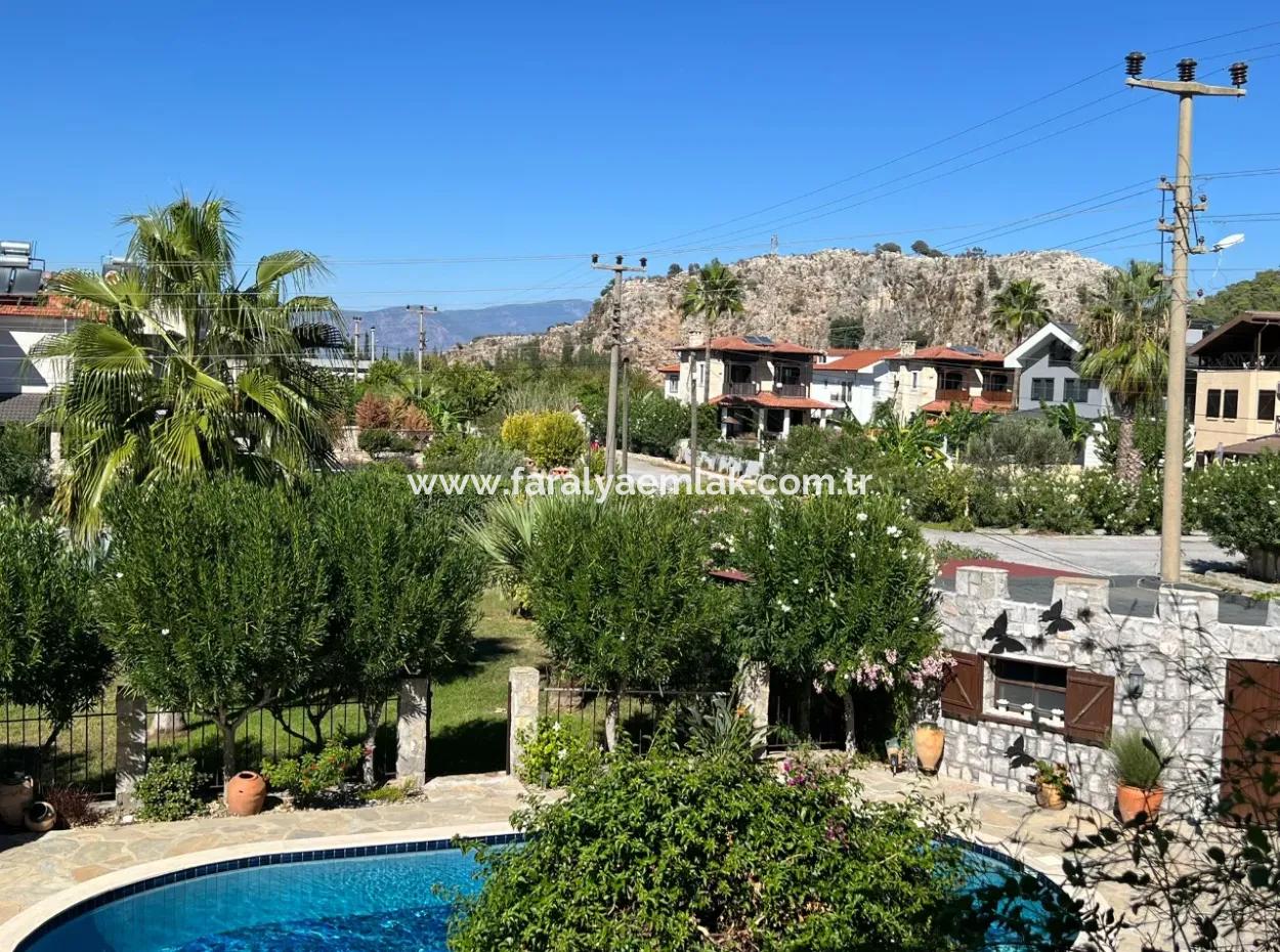 Dalyan Gülpınar'da 580M2 Arsa İçerisinde Satılık Taş Villa