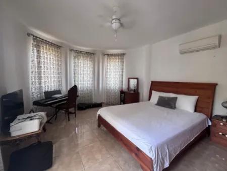 Dalyan Maraş'da Köşebaşında 980M2 Arsa İçin'de 5+1 Satılık Villa